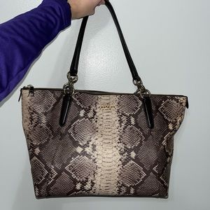 NWT COACH PYTHON AVA TOTE 🤎 COACH LEATHER PURSE